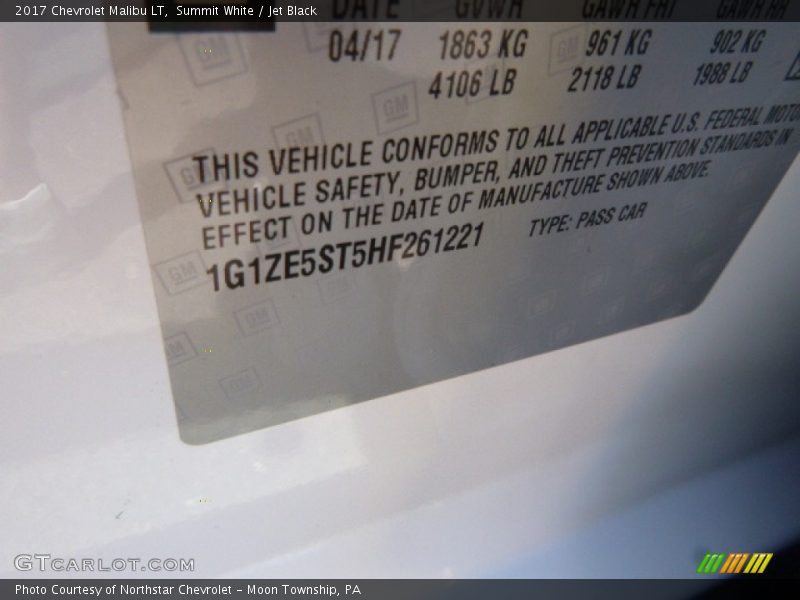 Summit White / Jet Black 2017 Chevrolet Malibu LT
