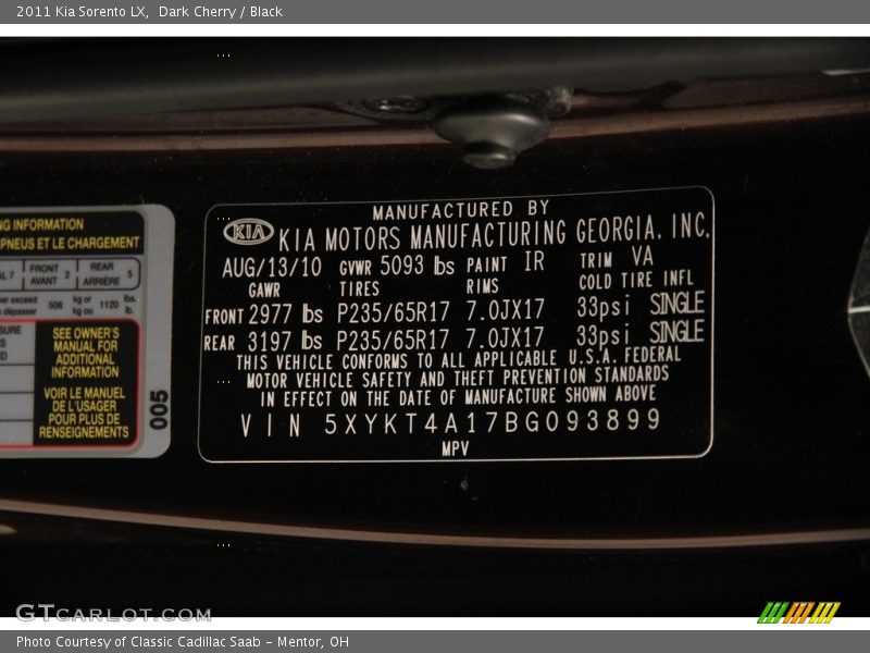 Dark Cherry / Black 2011 Kia Sorento LX