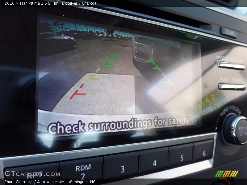 Brilliant Silver / Charcoal 2016 Nissan Altima 2.5 S