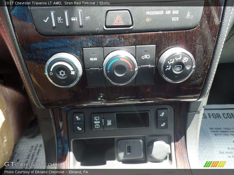 Siren Red Tintcoat / Ebony 2017 Chevrolet Traverse LT AWD