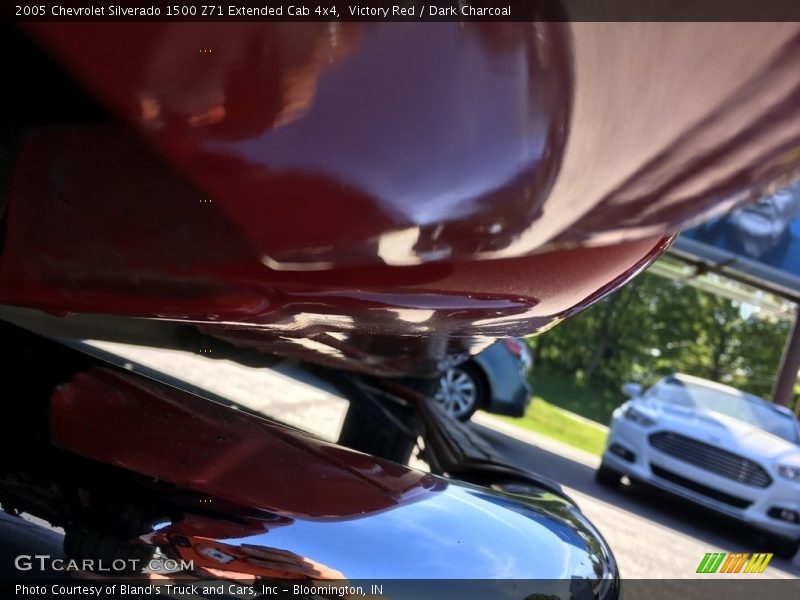 Victory Red / Dark Charcoal 2005 Chevrolet Silverado 1500 Z71 Extended Cab 4x4