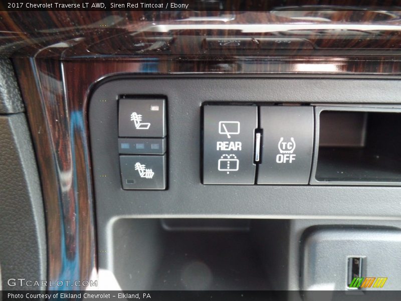 Siren Red Tintcoat / Ebony 2017 Chevrolet Traverse LT AWD
