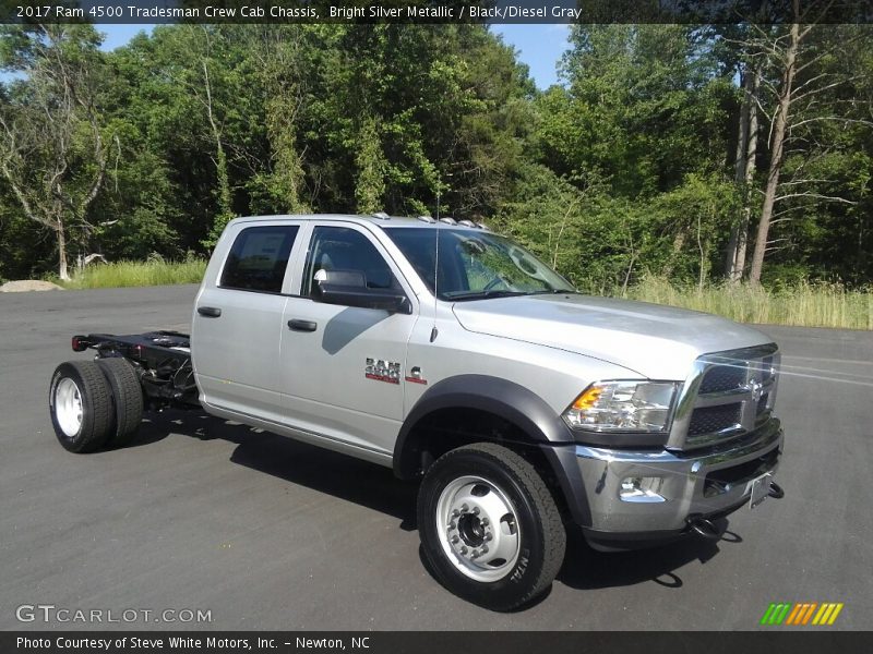 Bright Silver Metallic / Black/Diesel Gray 2017 Ram 4500 Tradesman Crew Cab Chassis