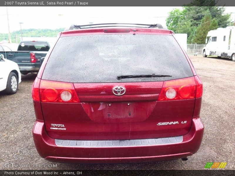 Salsa Red Pearl / Taupe 2007 Toyota Sienna LE