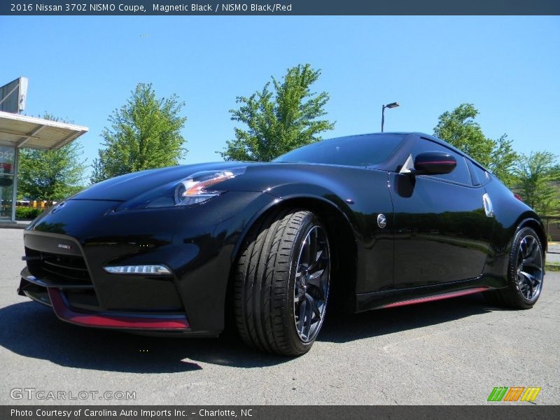 Magnetic Black / NISMO Black/Red 2016 Nissan 370Z NISMO Coupe