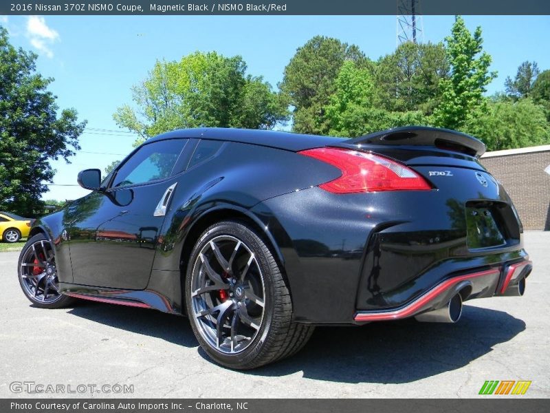 Magnetic Black / NISMO Black/Red 2016 Nissan 370Z NISMO Coupe