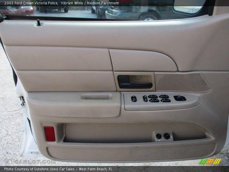 Vibrant White / Medium Parchment 2003 Ford Crown Victoria Police