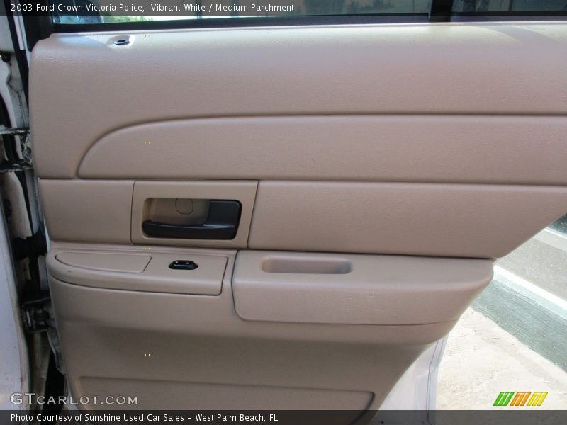Vibrant White / Medium Parchment 2003 Ford Crown Victoria Police