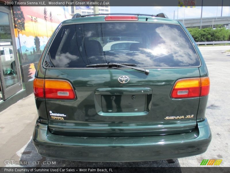 Woodland Pearl Green Metallic / Oak 2000 Toyota Sienna XLE