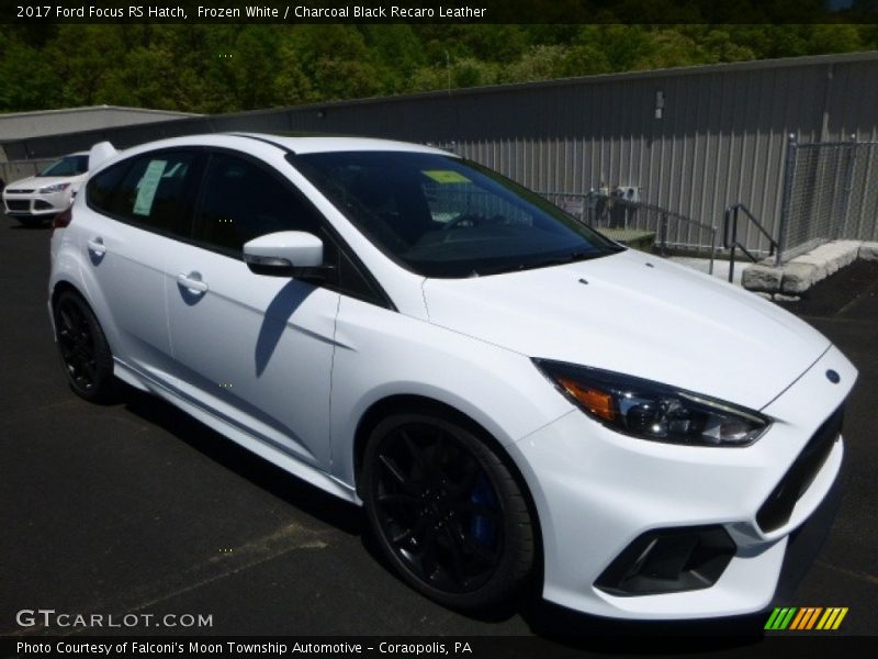 Frozen White / Charcoal Black Recaro Leather 2017 Ford Focus RS Hatch