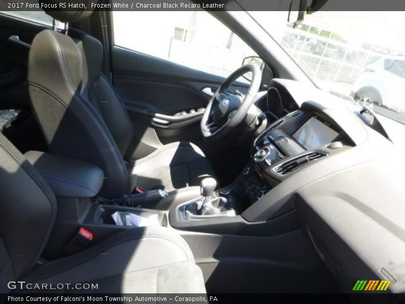 Frozen White / Charcoal Black Recaro Leather 2017 Ford Focus RS Hatch