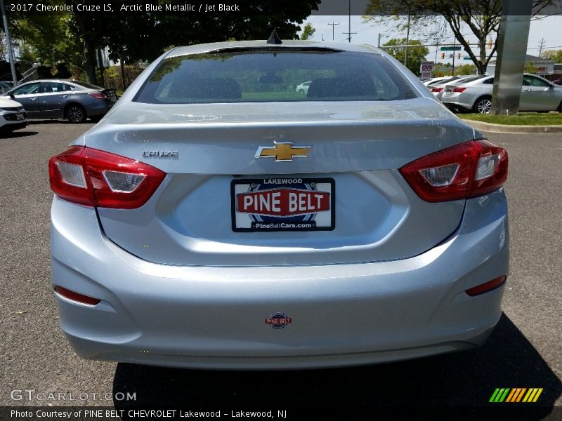 Arctic Blue Metallic / Jet Black 2017 Chevrolet Cruze LS