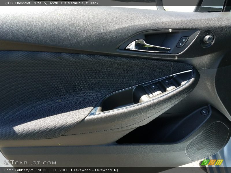Arctic Blue Metallic / Jet Black 2017 Chevrolet Cruze LS