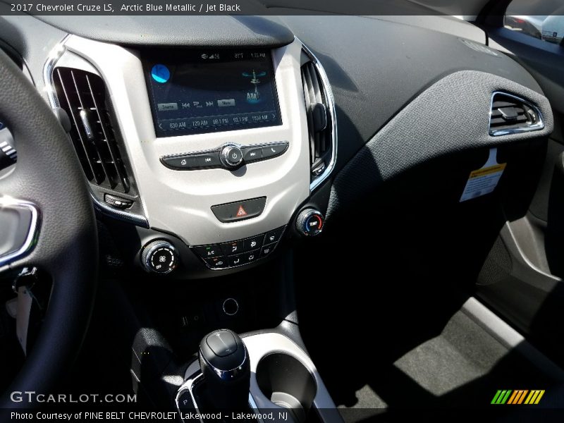 Arctic Blue Metallic / Jet Black 2017 Chevrolet Cruze LS