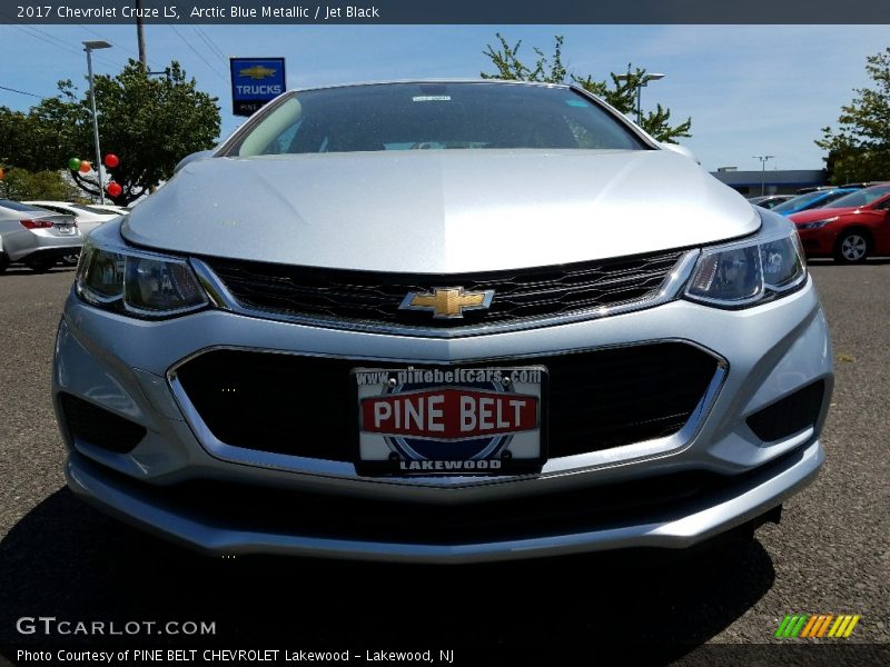 Arctic Blue Metallic / Jet Black 2017 Chevrolet Cruze LS