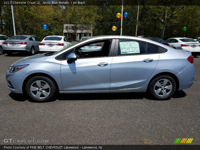Arctic Blue Metallic / Jet Black 2017 Chevrolet Cruze LS