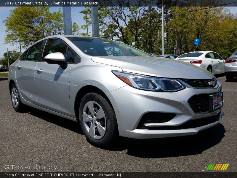 Silver Ice Metallic / Jet Black 2017 Chevrolet Cruze LS