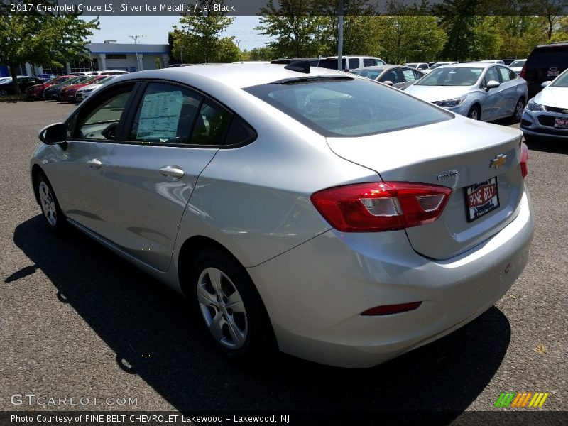 Silver Ice Metallic / Jet Black 2017 Chevrolet Cruze LS