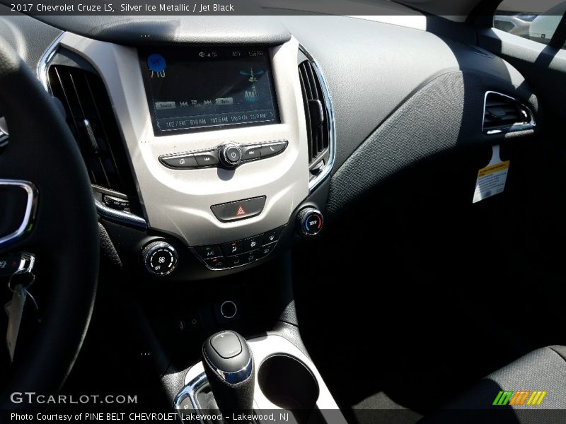 Silver Ice Metallic / Jet Black 2017 Chevrolet Cruze LS