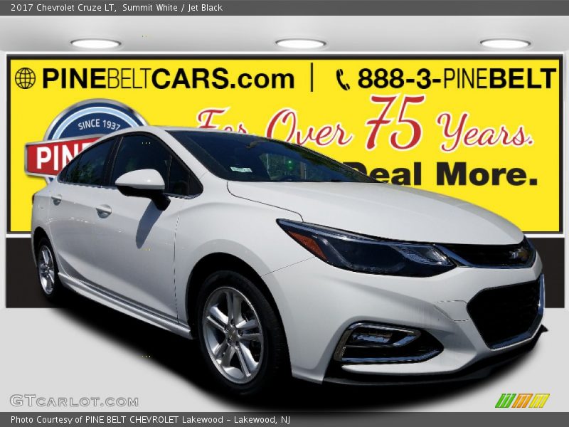 Summit White / Jet Black 2017 Chevrolet Cruze LT