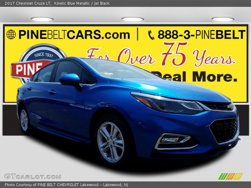 Kinetic Blue Metallic / Jet Black 2017 Chevrolet Cruze LT