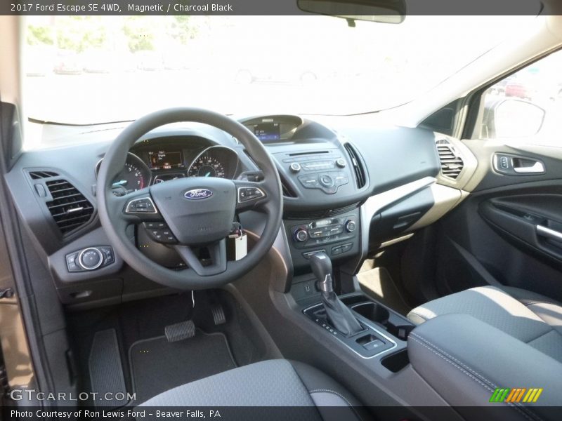 Magnetic / Charcoal Black 2017 Ford Escape SE 4WD