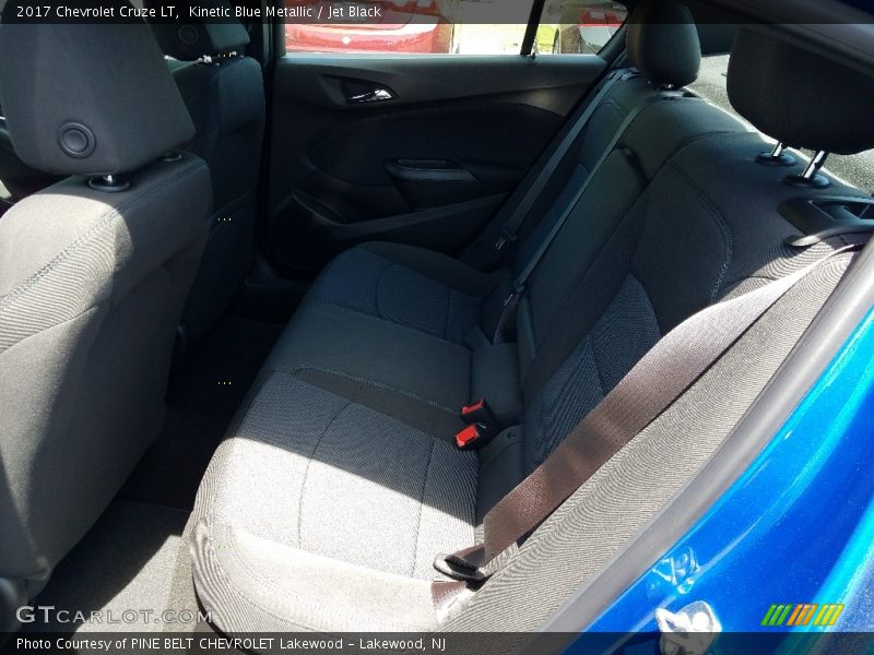 Kinetic Blue Metallic / Jet Black 2017 Chevrolet Cruze LT