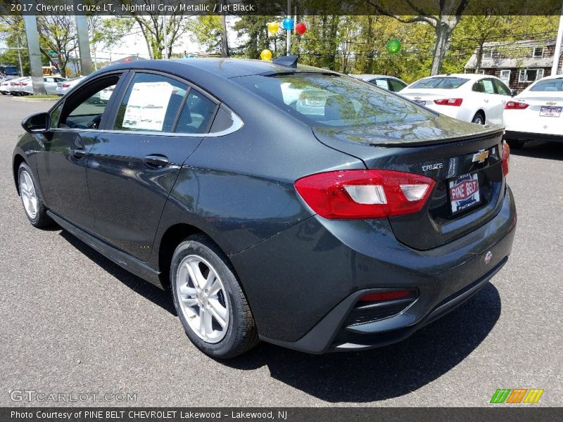 Nightfall Gray Metallic / Jet Black 2017 Chevrolet Cruze LT