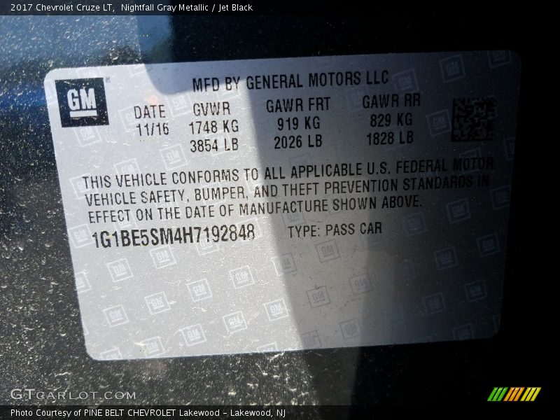 Nightfall Gray Metallic / Jet Black 2017 Chevrolet Cruze LT