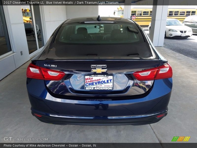 Blue Velvet Metallic / Dark Titanium/Light Titanium 2017 Chevrolet Traverse LS