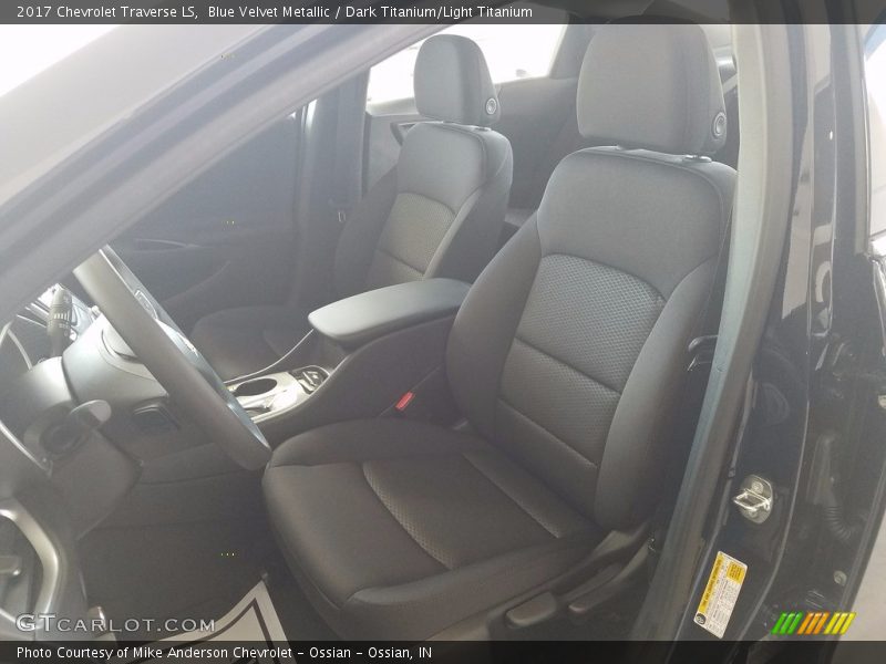 Blue Velvet Metallic / Dark Titanium/Light Titanium 2017 Chevrolet Traverse LS