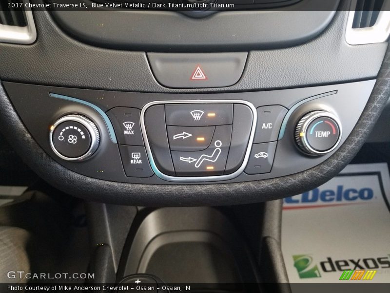 Blue Velvet Metallic / Dark Titanium/Light Titanium 2017 Chevrolet Traverse LS