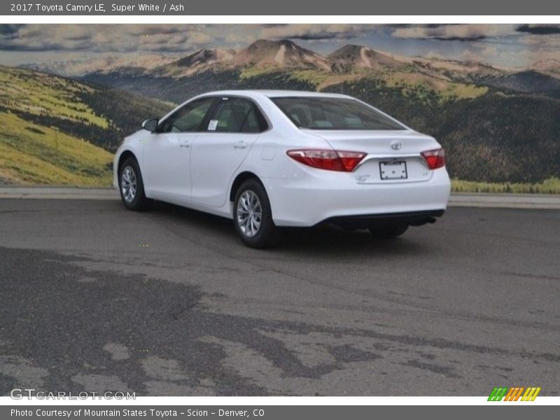 Super White / Ash 2017 Toyota Camry LE