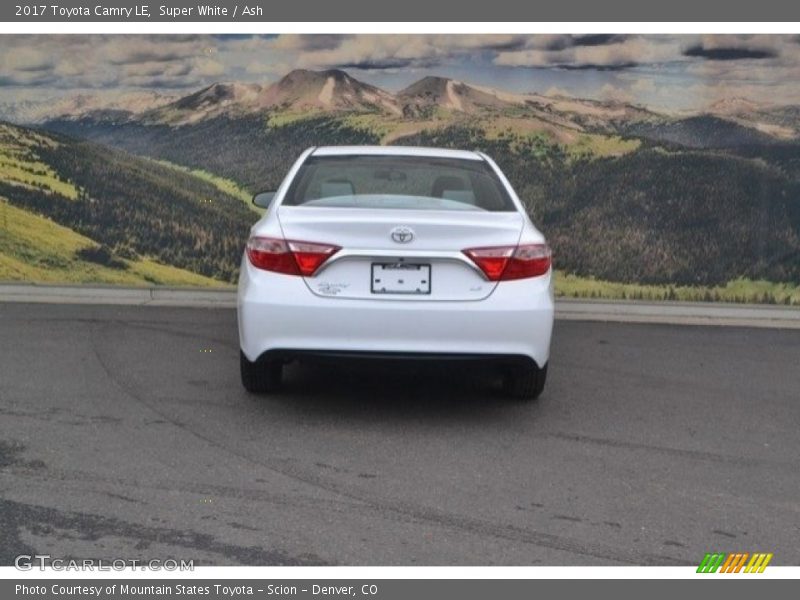 Super White / Ash 2017 Toyota Camry LE