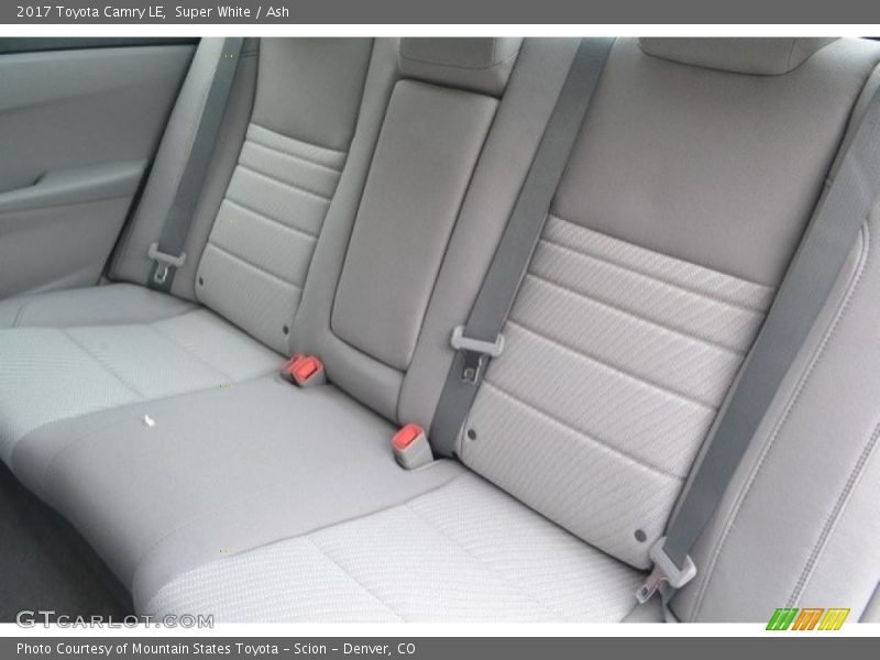 Super White / Ash 2017 Toyota Camry LE