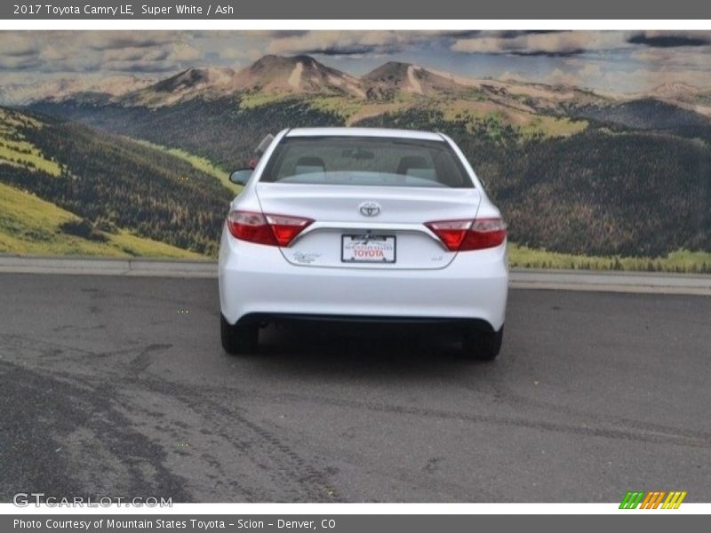 Super White / Ash 2017 Toyota Camry LE