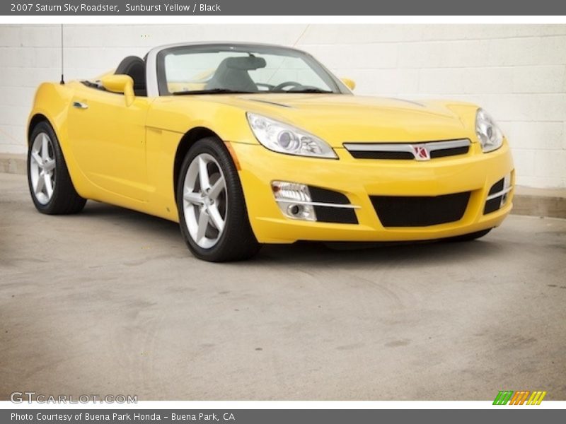 Sunburst Yellow / Black 2007 Saturn Sky Roadster