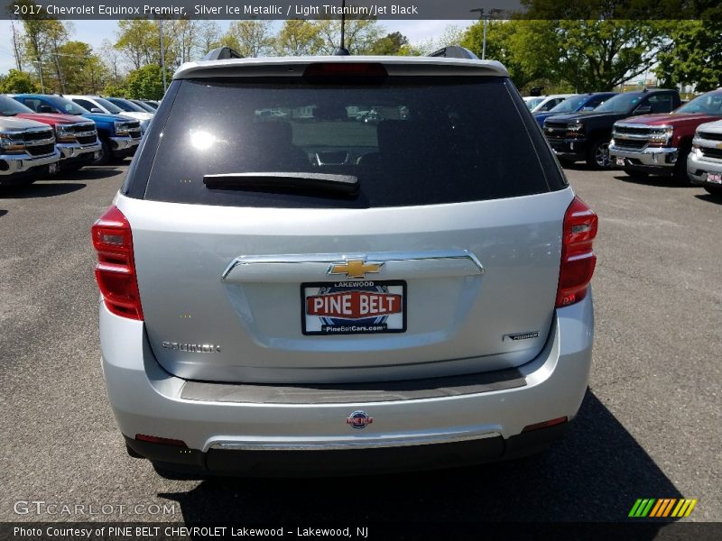 Silver Ice Metallic / Light Titanium/Jet Black 2017 Chevrolet Equinox Premier