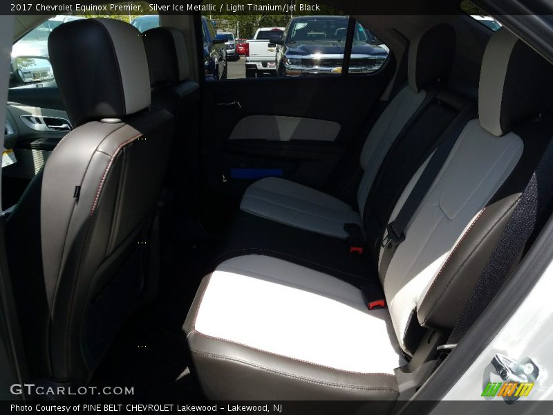 Silver Ice Metallic / Light Titanium/Jet Black 2017 Chevrolet Equinox Premier