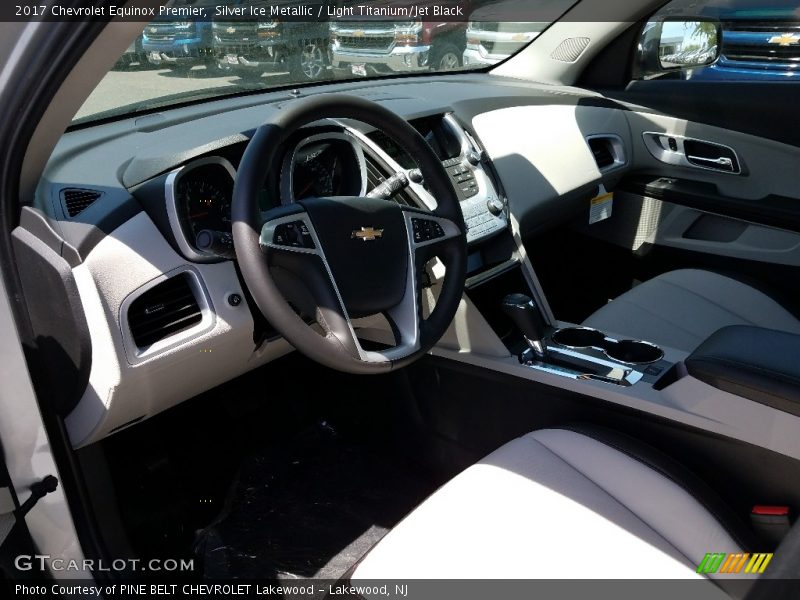 Silver Ice Metallic / Light Titanium/Jet Black 2017 Chevrolet Equinox Premier