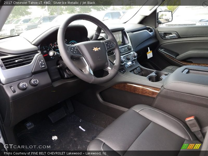 Silver Ice Metallic / Jet Black 2017 Chevrolet Tahoe LT 4WD