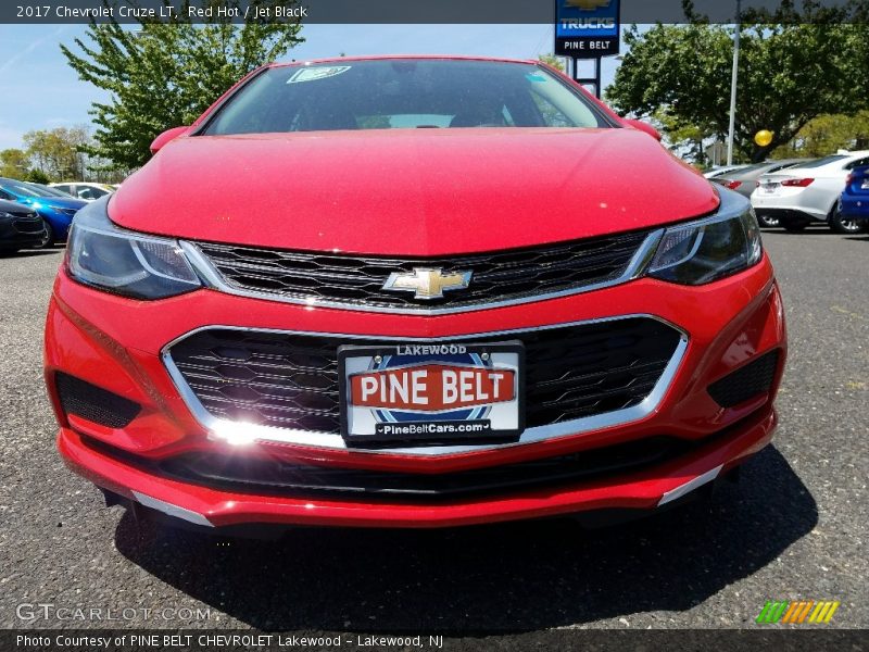 Red Hot / Jet Black 2017 Chevrolet Cruze LT
