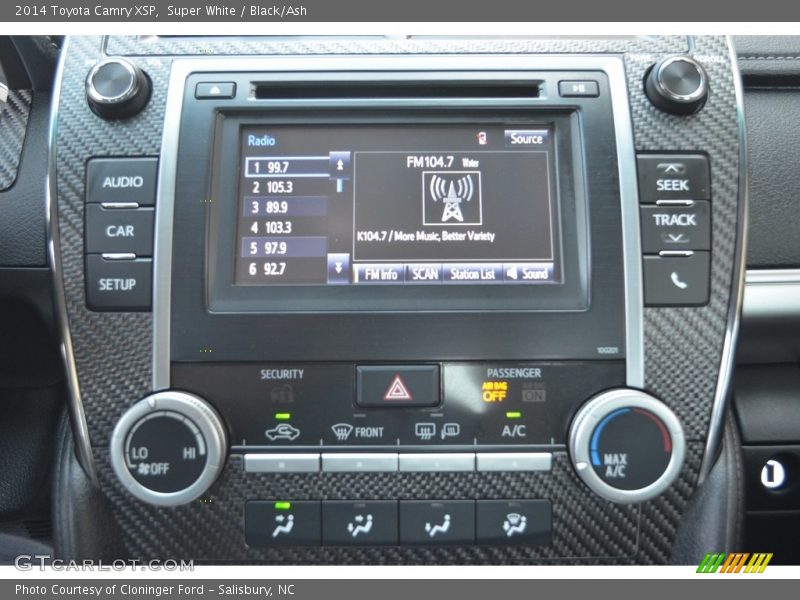 Super White / Black/Ash 2014 Toyota Camry XSP