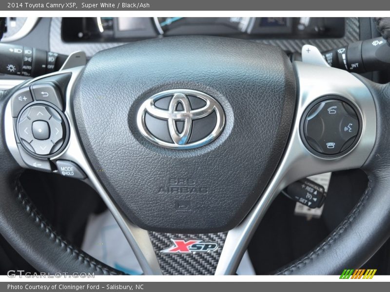 Super White / Black/Ash 2014 Toyota Camry XSP