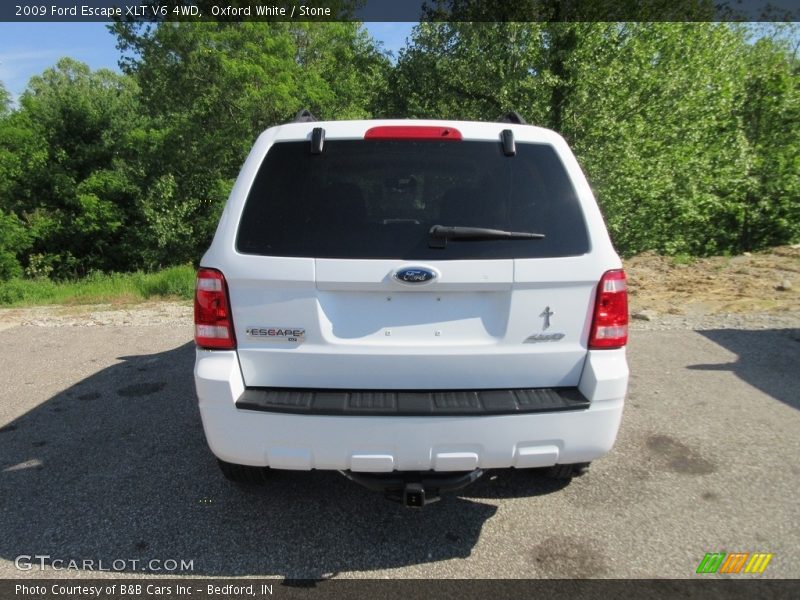 Oxford White / Stone 2009 Ford Escape XLT V6 4WD