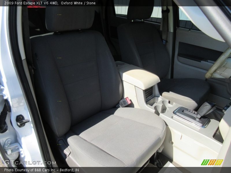 Oxford White / Stone 2009 Ford Escape XLT V6 4WD