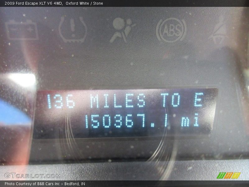 Oxford White / Stone 2009 Ford Escape XLT V6 4WD
