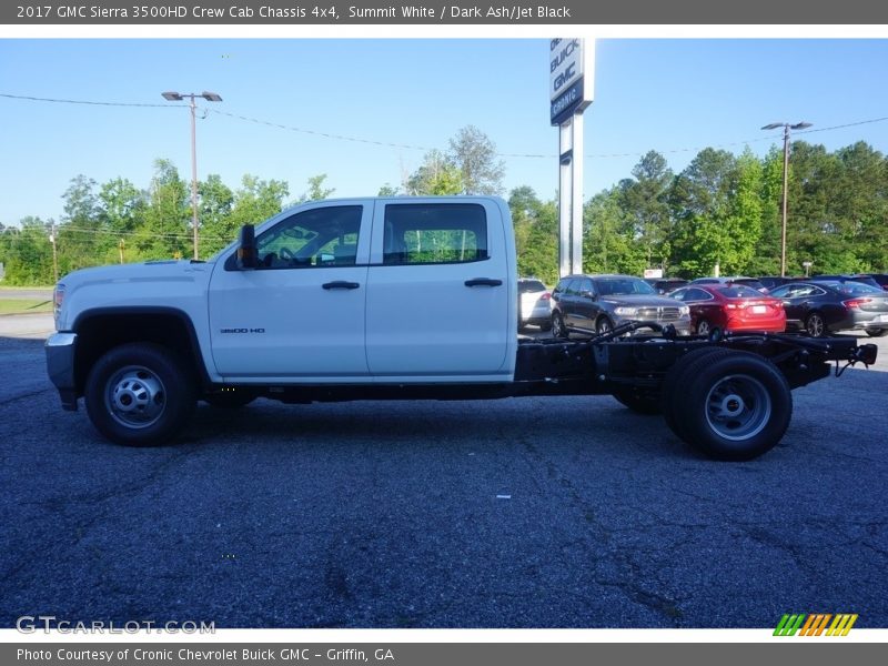 Summit White / Dark Ash/Jet Black 2017 GMC Sierra 3500HD Crew Cab Chassis 4x4