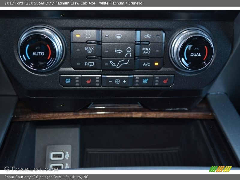White Platinum / Brunello 2017 Ford F250 Super Duty Platinum Crew Cab 4x4