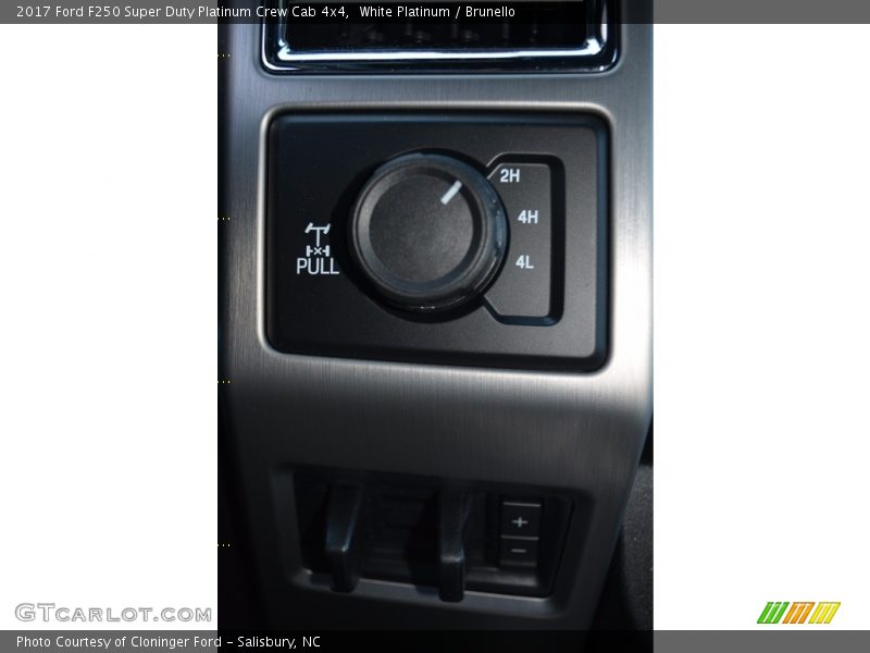 White Platinum / Brunello 2017 Ford F250 Super Duty Platinum Crew Cab 4x4